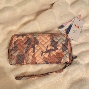 Lug Handspring Wallet in Camo Rose